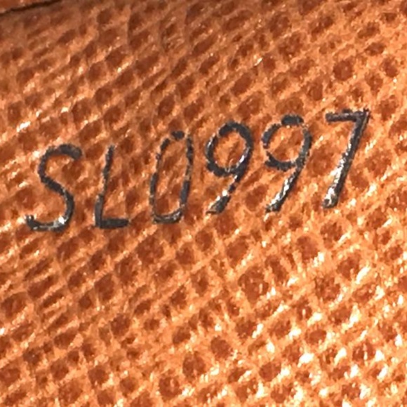 Pochette Hand Dragonne Monogram Canvas Clutch - Picture 5 of 12